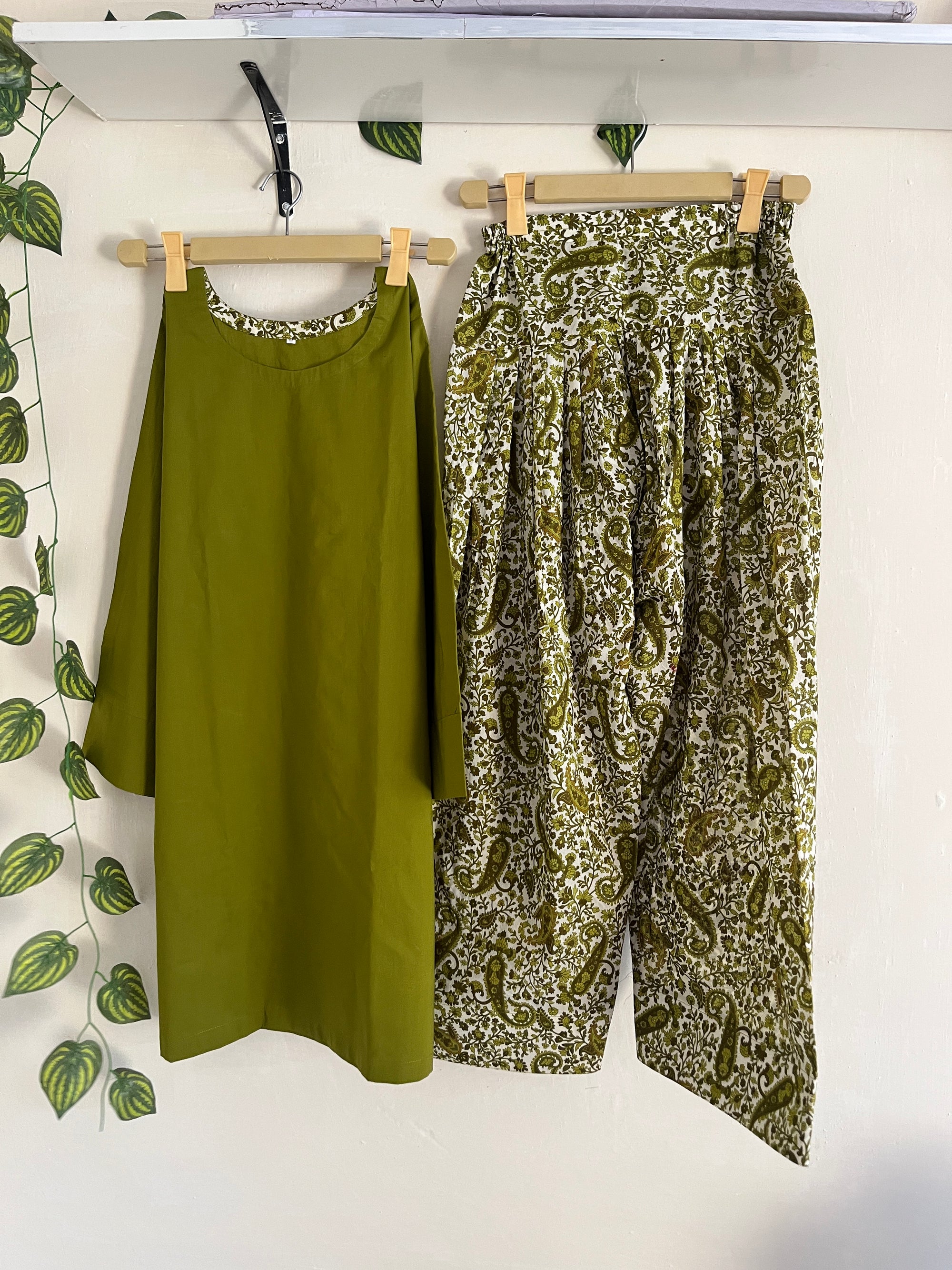 Printed farshi set