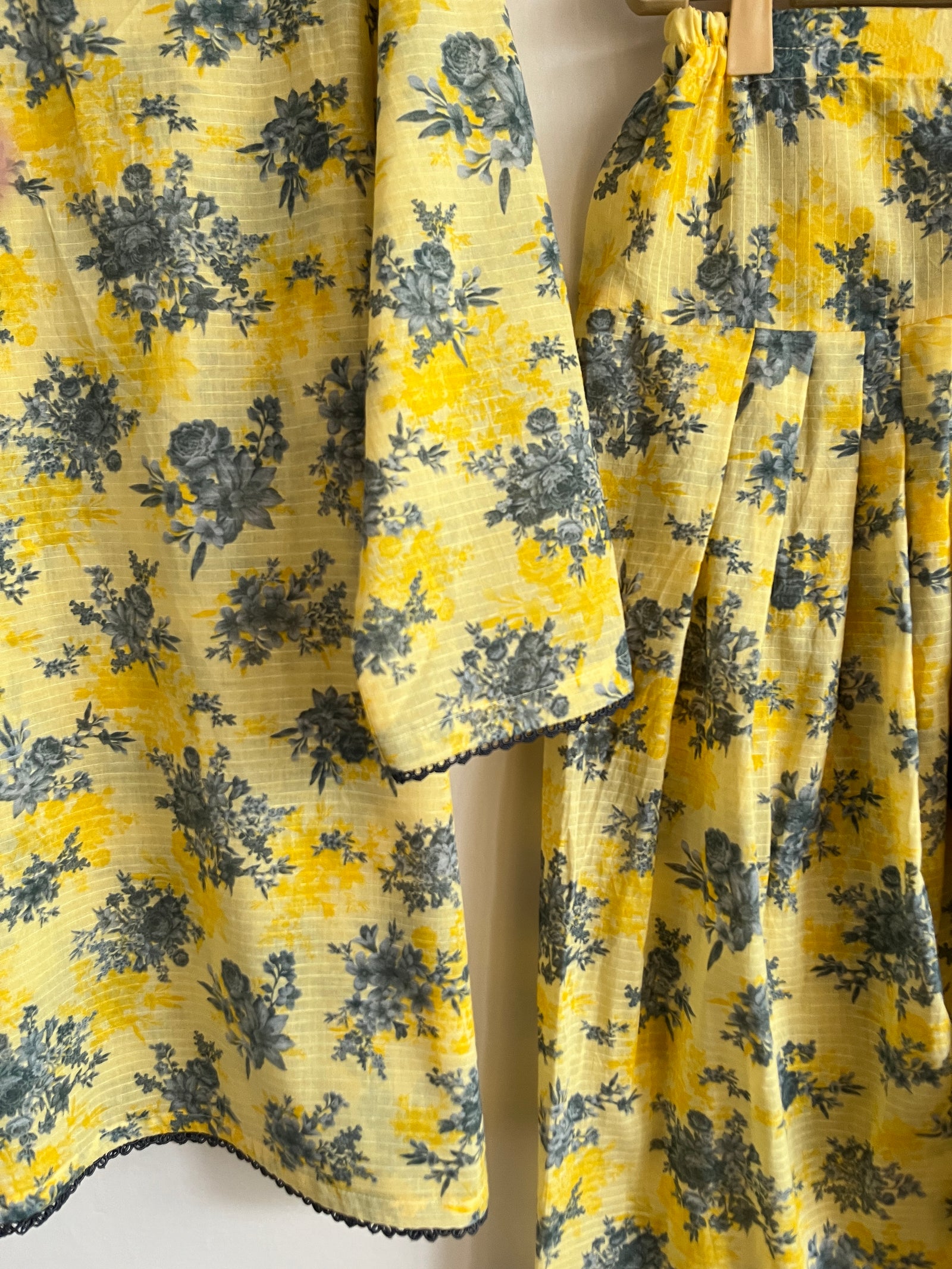 Printed farshi set