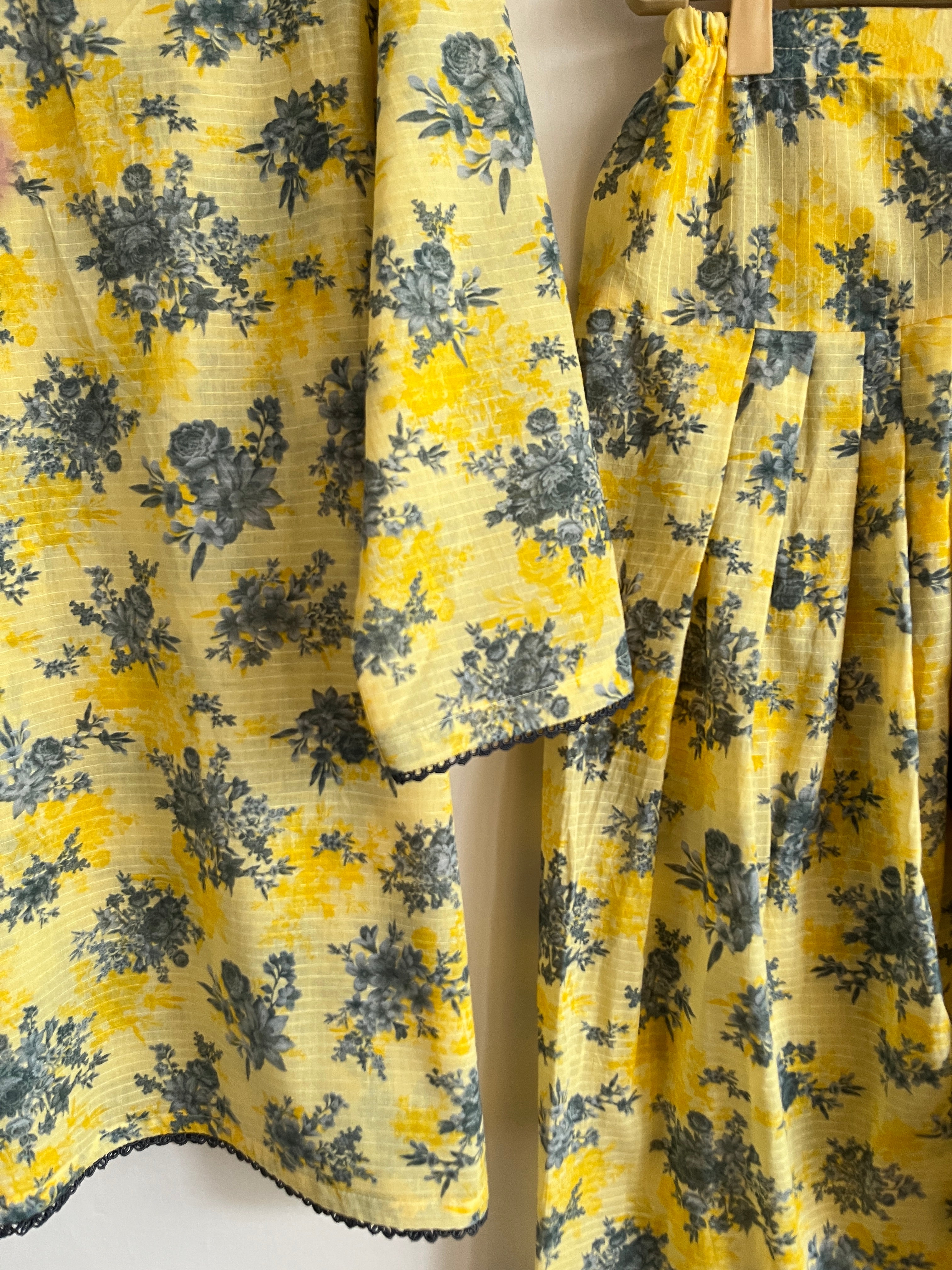 Printed farshi set