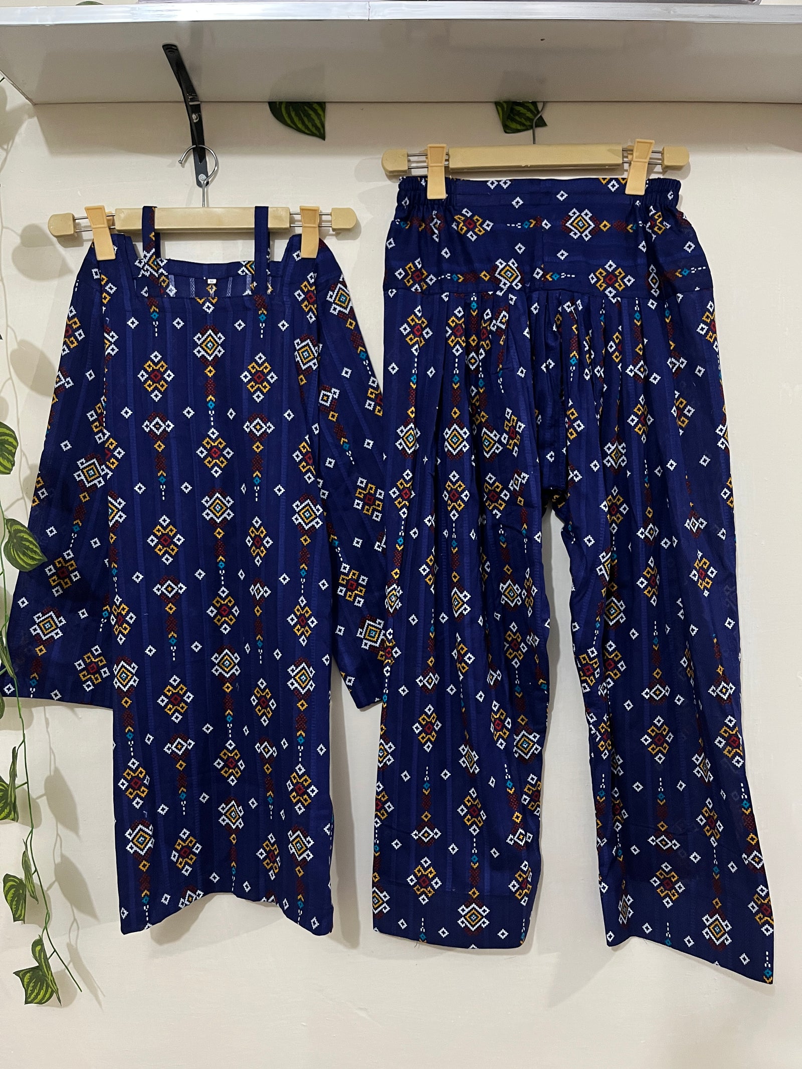 Printed farshi set