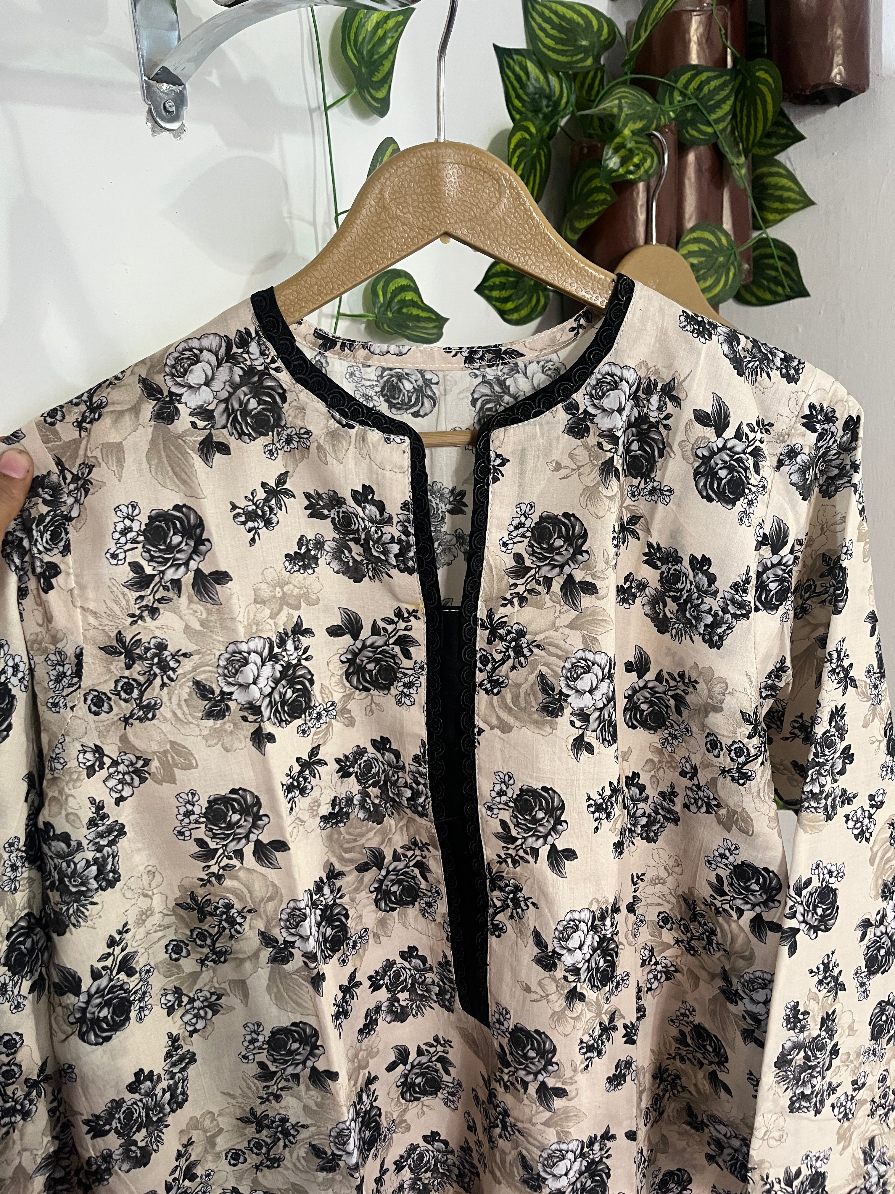 Printed lawn 2pc Stiched