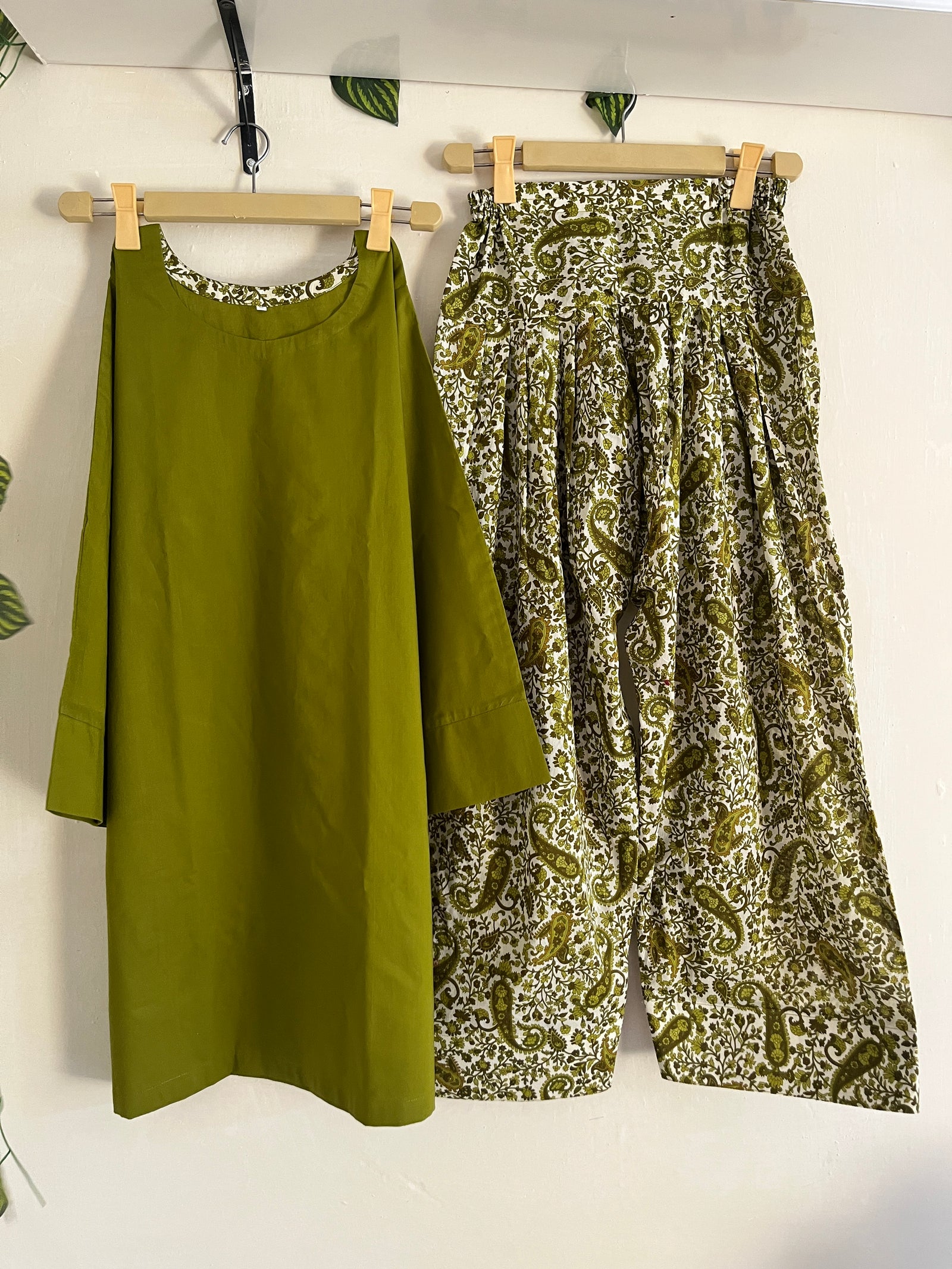 Printed farshi set