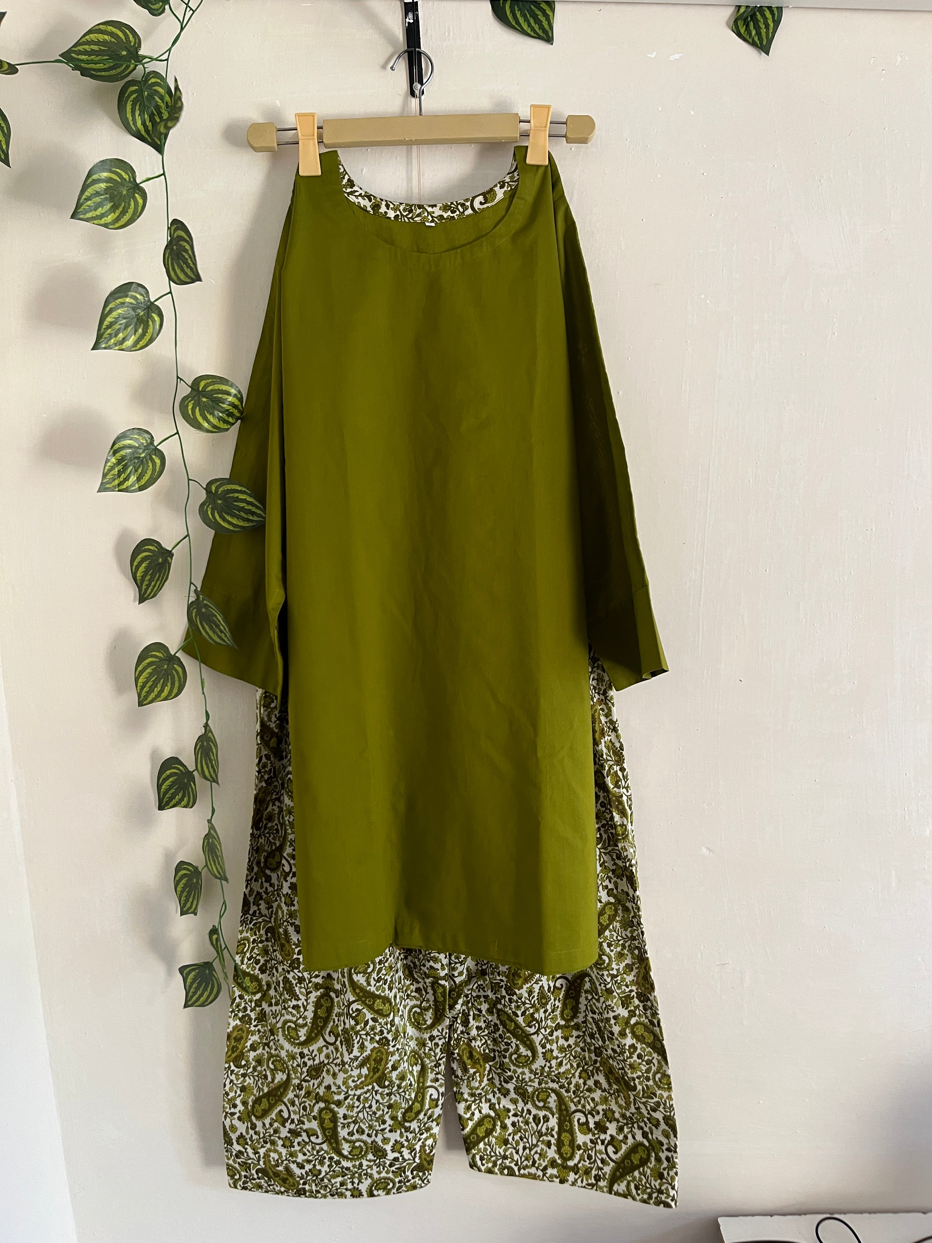 Printed farshi set