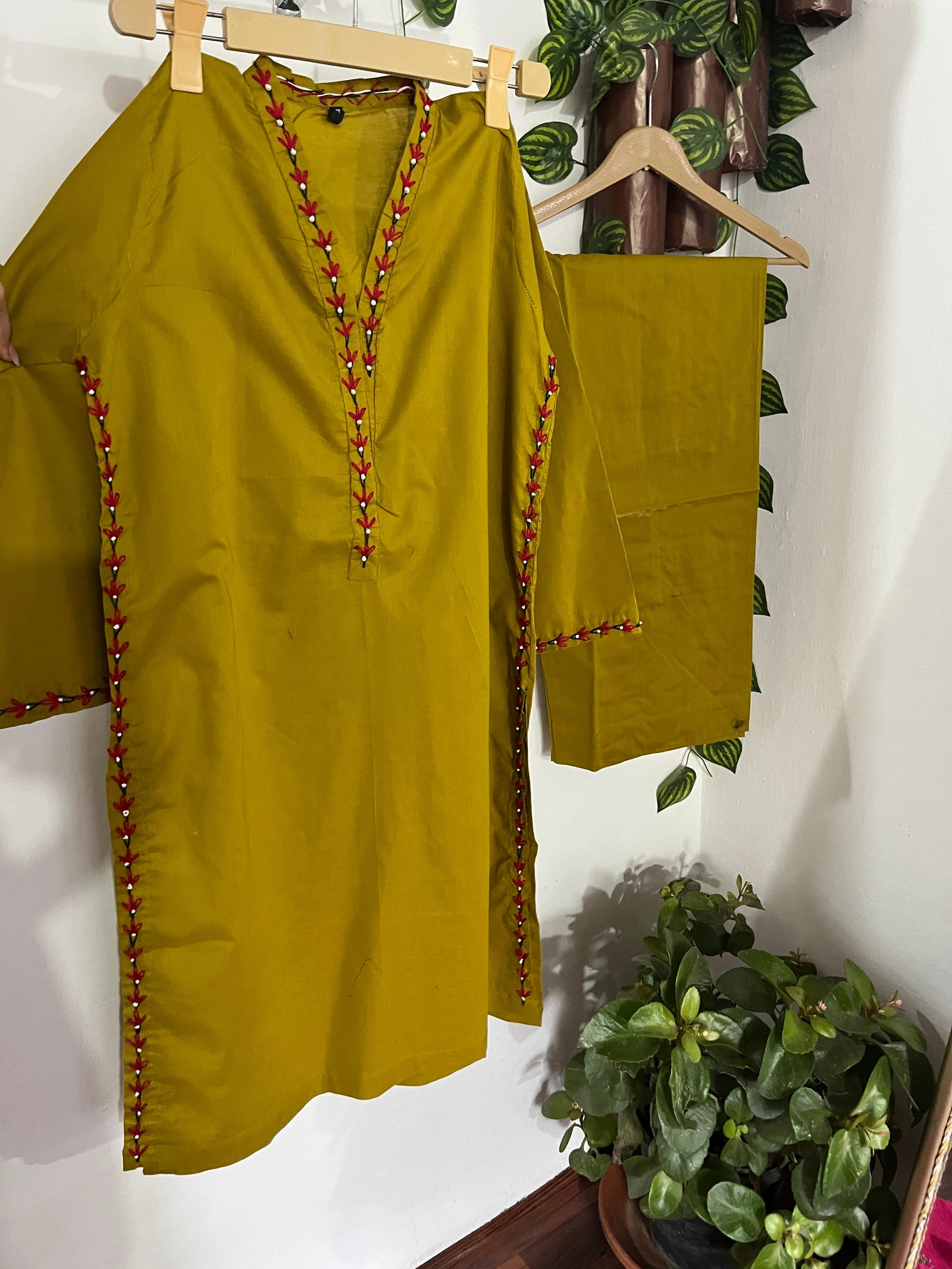 2pc Cotton Lawn Hand Embroidery Dress