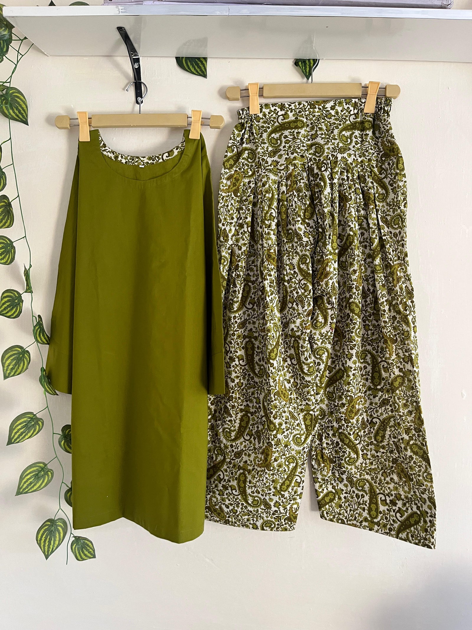 Printed farshi set