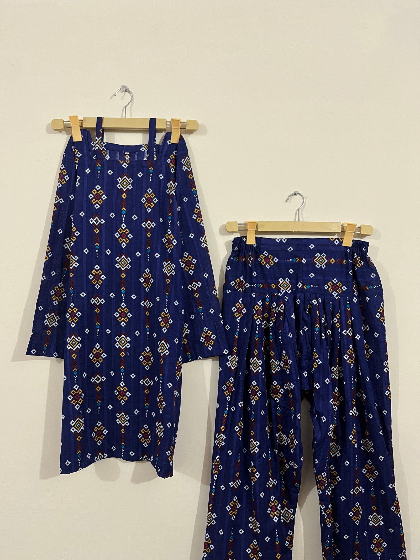 Printed farshi set